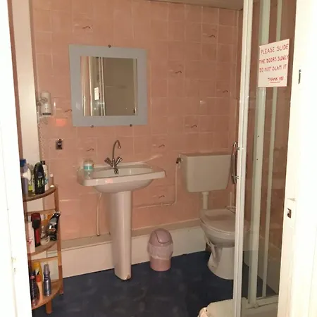 Nice Guesthouse Guest house